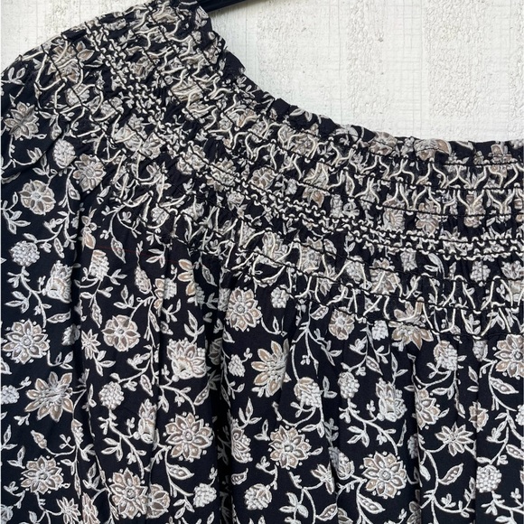 J Jill Top Womens XL Floral Smocked On or Off-Shoulder Top - Picture 5 of 8